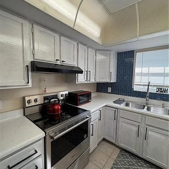 1005 SW 48th Ter #8 — Photo 14