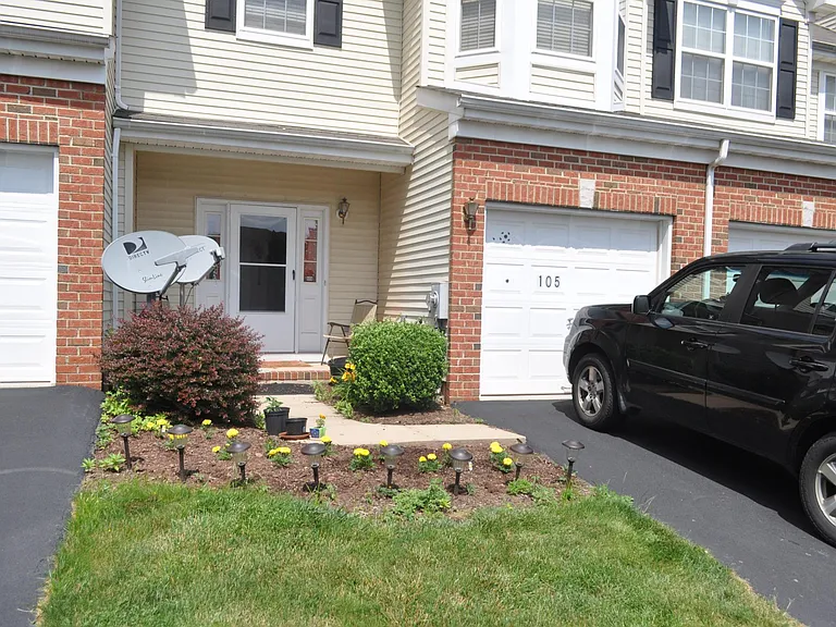105 Margaret Ct — Photo 22