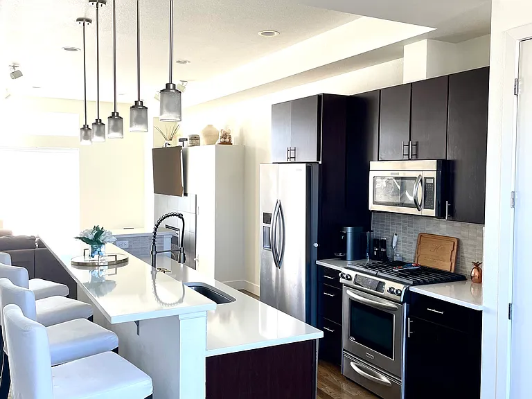 1733 Grove St #2 — Photo 21