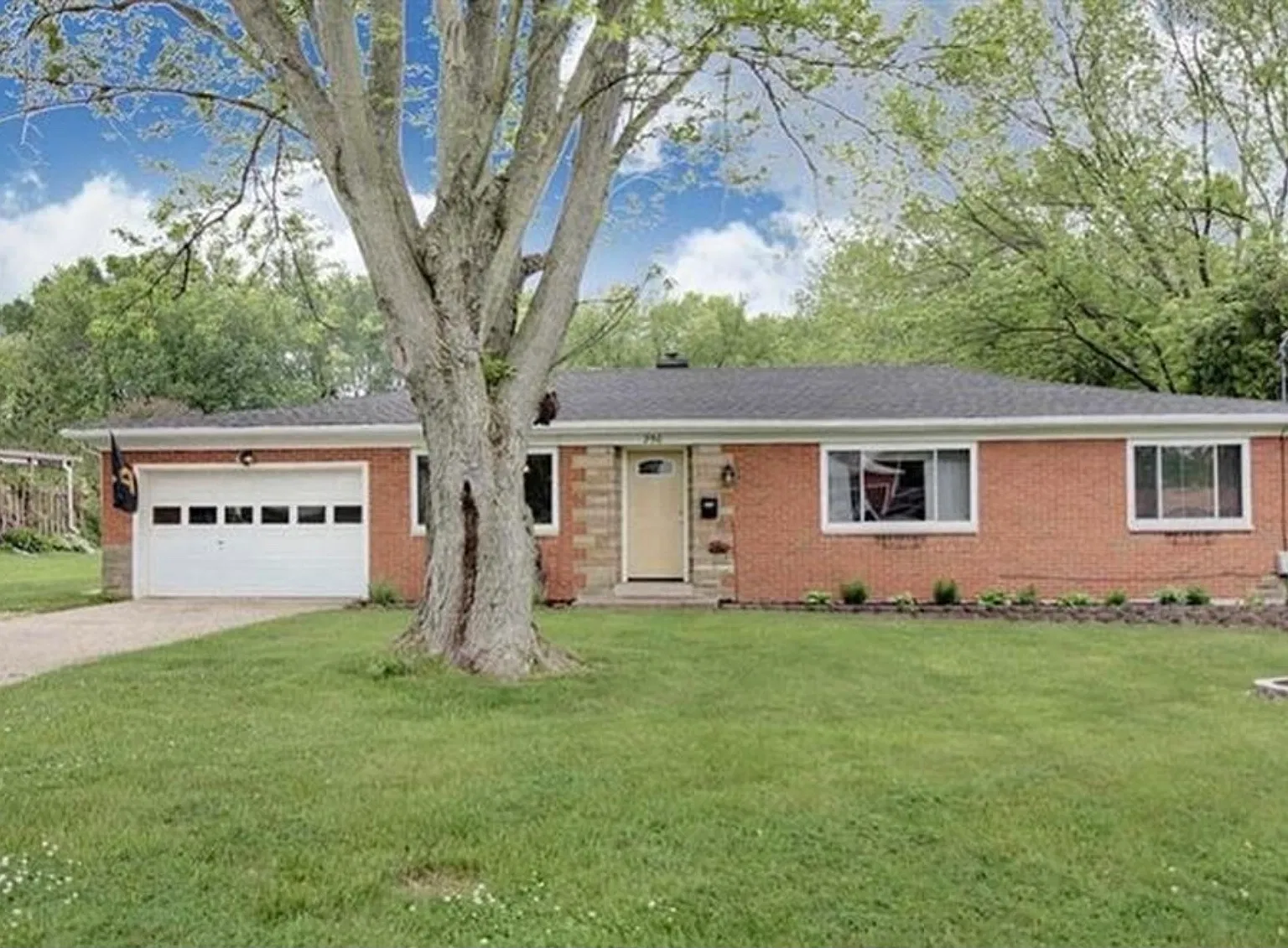 3 bed, 1560 sqft, $1,850 — Photo 1