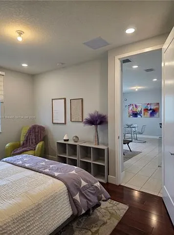 3 bed, 2.0 bath, $3,000 — Photo 4