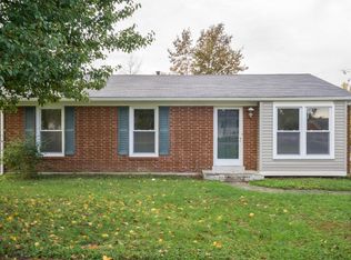 10114 McNeely Lake Dr, Louisville, KY 40229