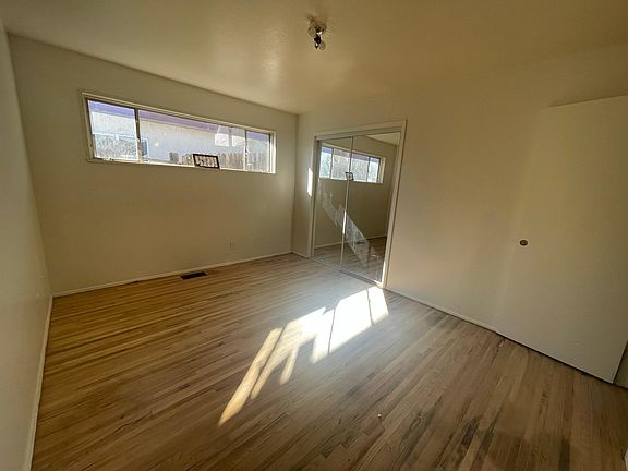 3rd image of 1124 Palomas Dr SE #A & B