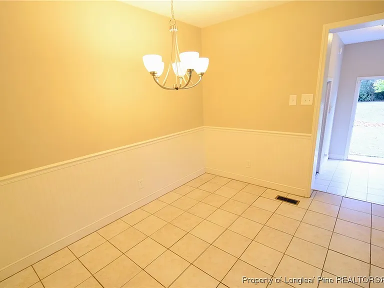 6604 Bonnie Bell Ln — Photo 19