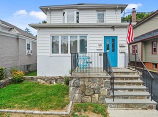 28 Acorn Ter APT 2, New Rochelle, NY 10801