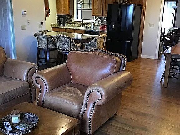 5th image of 56 Deer Park Cir