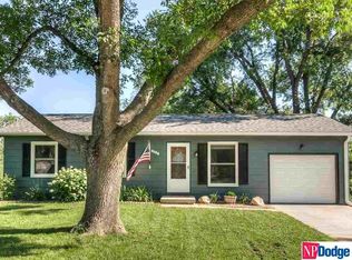 8566 Fowler Ave, Omaha, NE 68134