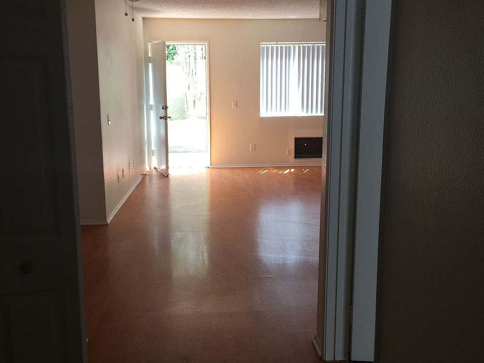 1st image of 712 E Garfield Ave APT 14