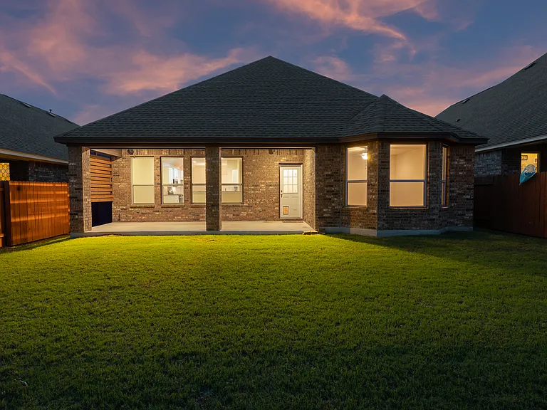 2428 Granite Hill Dr — Photo 88
