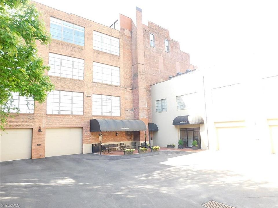 2nd image of 165 Virginia St