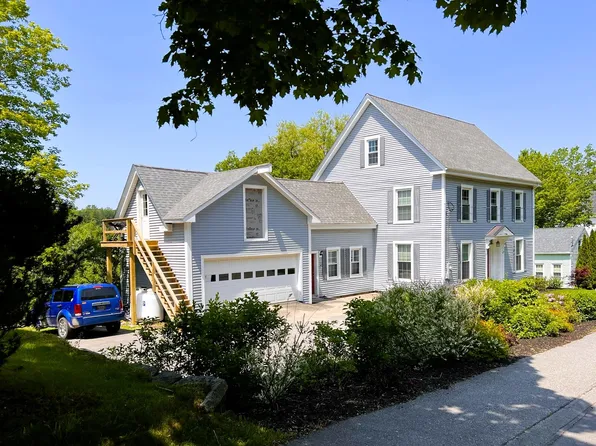 111 Friendship Street, Waldoboro, ME 04572
