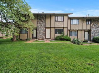 2802 Savoy Dr #2802, Lake Saint Louis, MO 63367