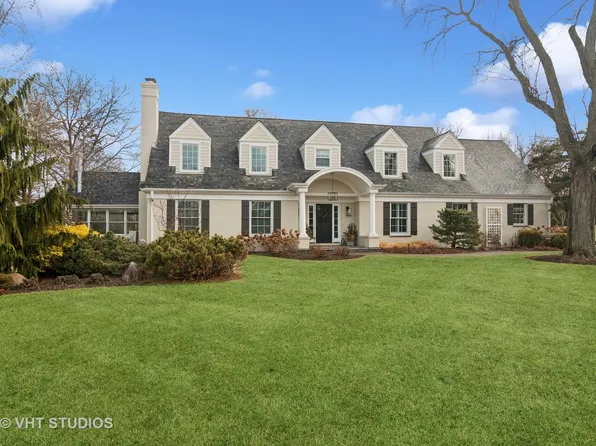 225 Plymouth Dr, Inverness, IL 60067