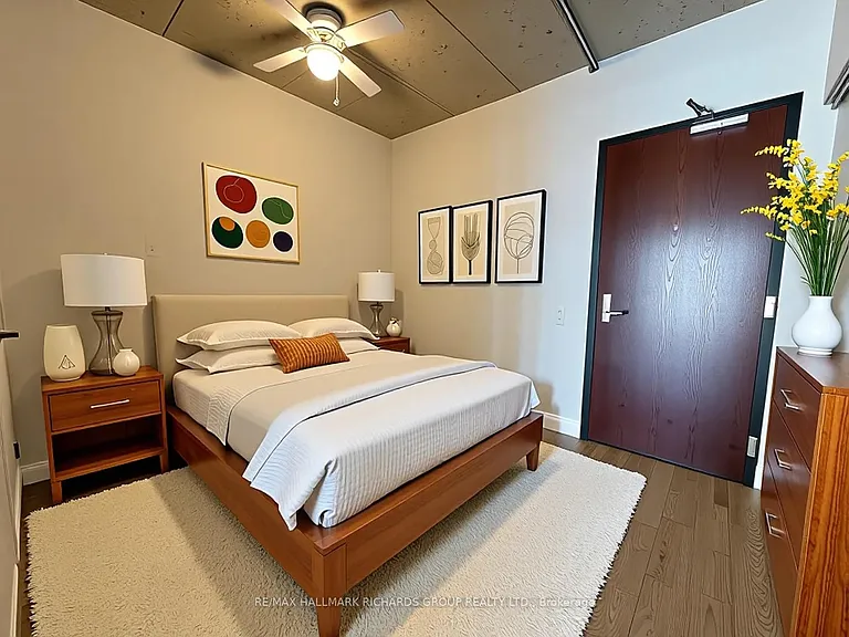 25 Oxley St #404 — Photo 4