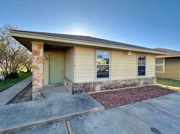 Taylors Crossing 2302, 2302 S 3rd St #B, Waco, TX 76706