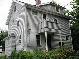3rd image of 16715 Grovewood Ave