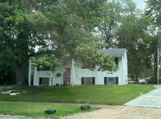2590 Morningside Dr, Florissant, MO