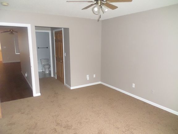 3rd image of 100 Verbeck Ln #4