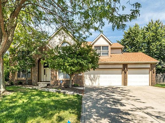 2nd image of 1941 Sherring Ct