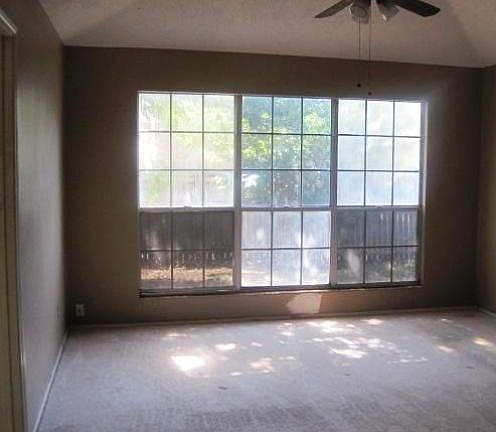 4th image of 4421 Newport St