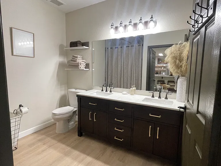 3176 Feltrim Pl #302 — Photo 11