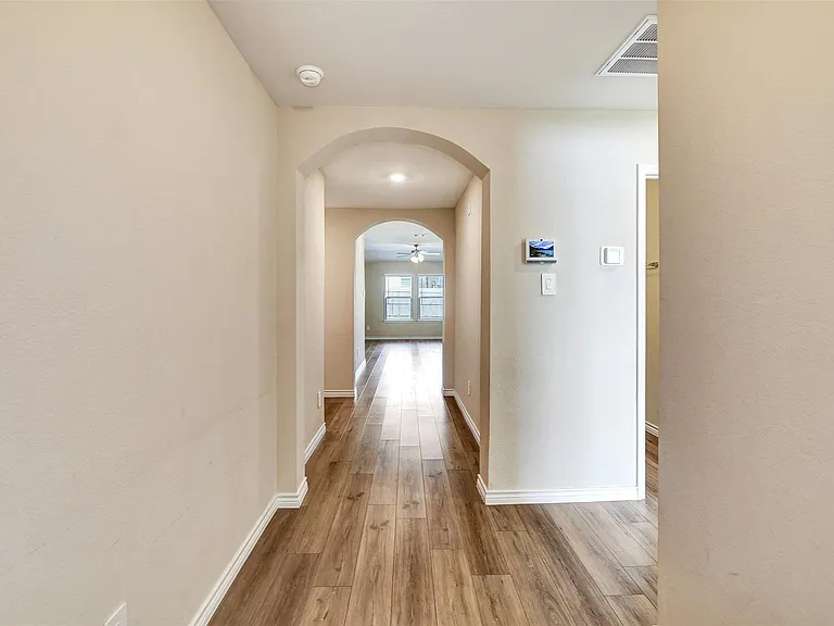 1006 Fannin St — Photo 3