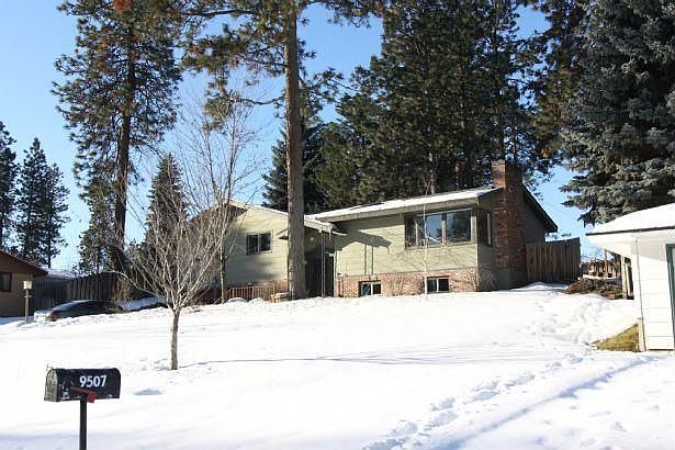 1st image of 9501 N Normandie Ln