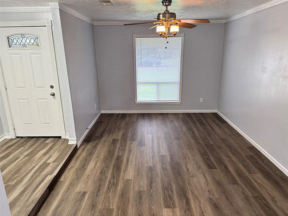 5th image of 23115 Ludgate Dr