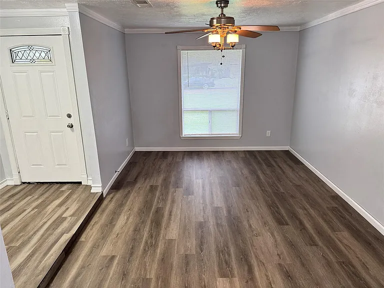 23115 Ludgate Dr — Photo 5