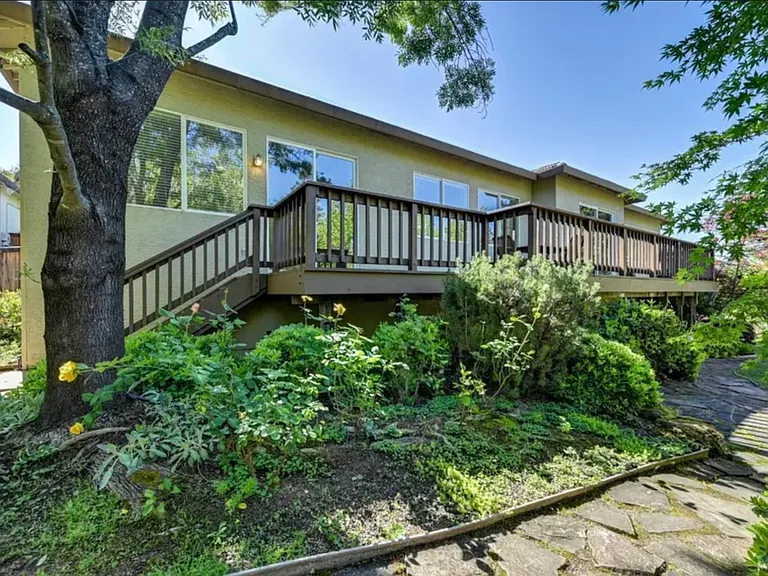 1665 Halifax Way — Photo 54