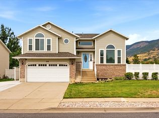 618 Willow Bend Dr, Centerville, UT 84014
