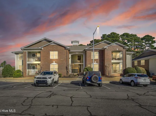 401 Meadowland Court #5, Hope Mills, NC 28348