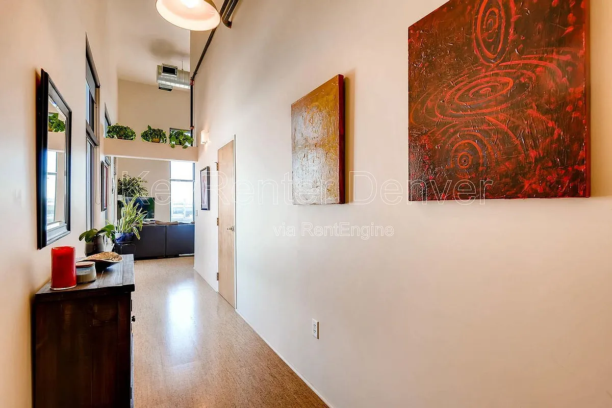 Building Photo - 3100 Huron St #4D