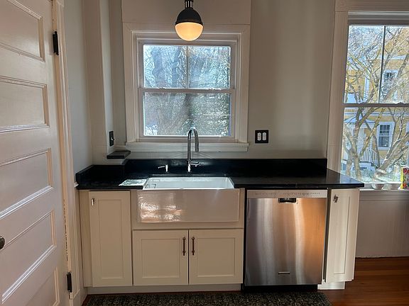 2nd image of 33 Boylston St #2