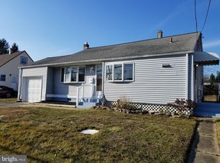 40 Coleridge Ave, Hamilton, NJ 08620