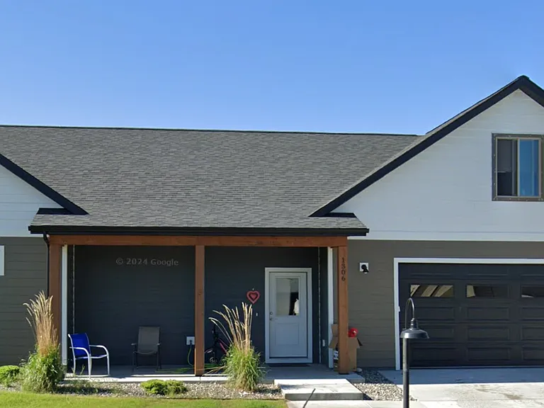 1306 Prairie Dawn Ln — Photo 1