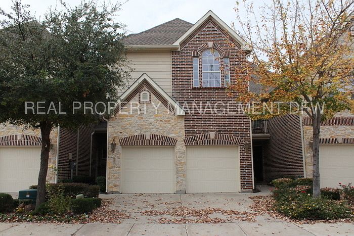 1st image of 2988 Sicily Way