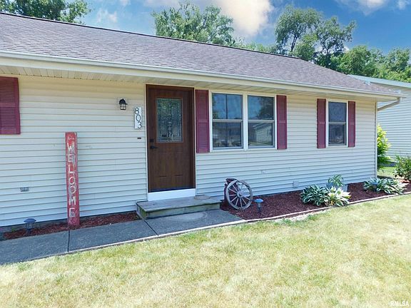 4th image of 803 E 3rd St