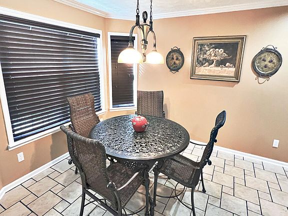 4th image of 601 Tiffany Nicole Ln
