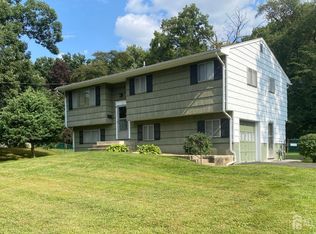 89 Rock Hill Rd, Old Bridge, NJ 08857