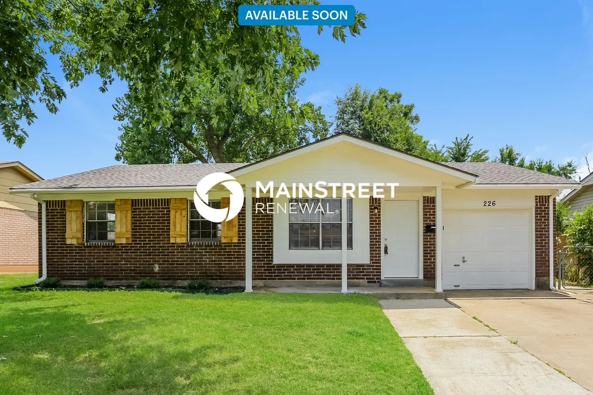 Front View - 226 W Campbell Dr