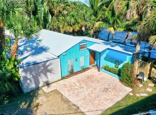 2425 NE Gardner Ter, Jensen Beach, FL 34957