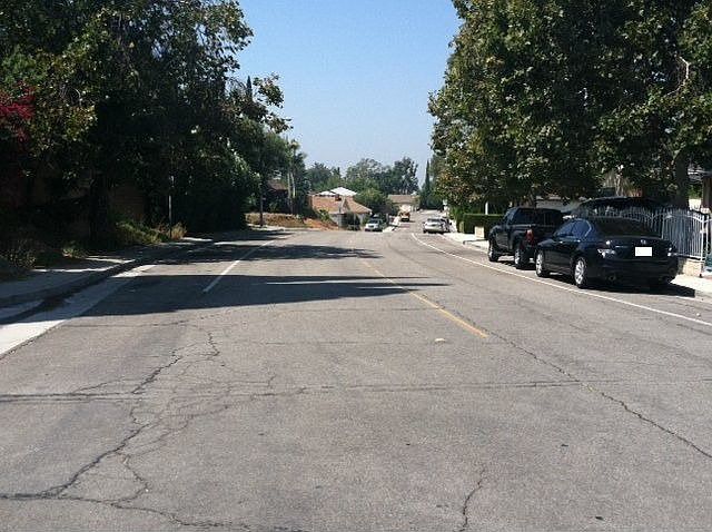2nd image of 1901 Greenleaf Dr