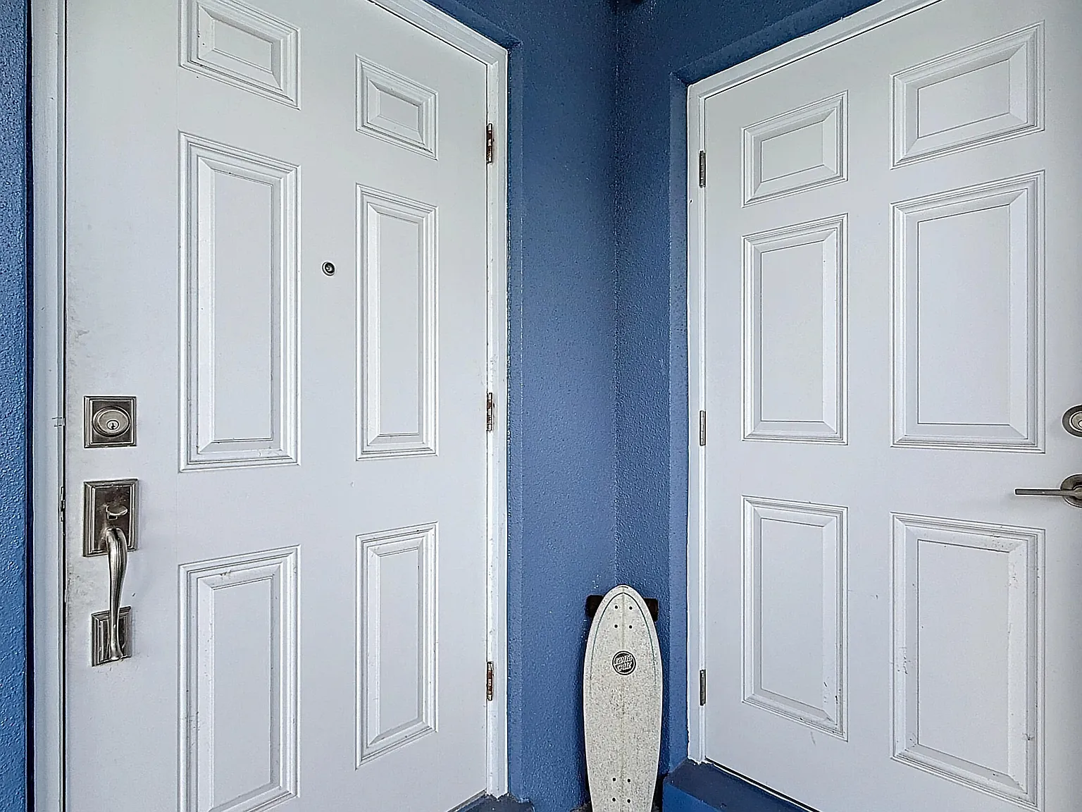 3 bed, 2.0 bath, 2000 sqft, $4,500 — Photo 4