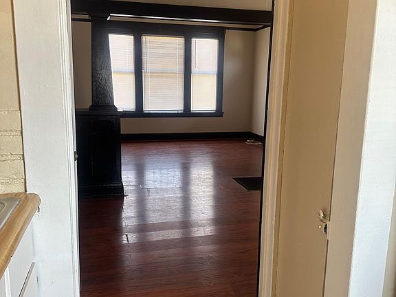 2nd image of 241 Arkansas St