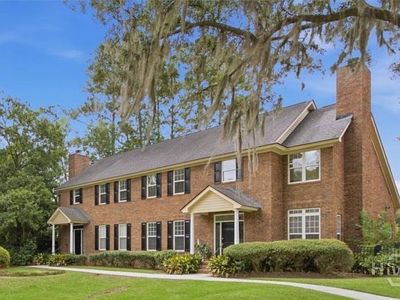 2nd image of 6 Roundtree Circle