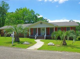 327 Alpine St, Chickasaw, AL 36611