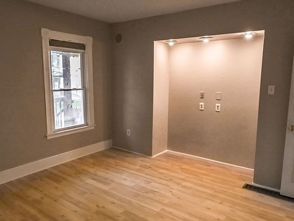 5th image of 605 Lansing St Floor 1