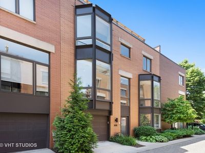 1439 N Cleveland Ave, Chicago, IL, 60610