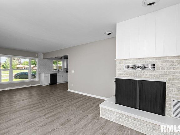3rd image of 1100 34th Avenue Ct